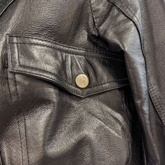 Genuine Leather Black Cropped Moto Jacket Size Small - Preloved - Picture 6 of 7